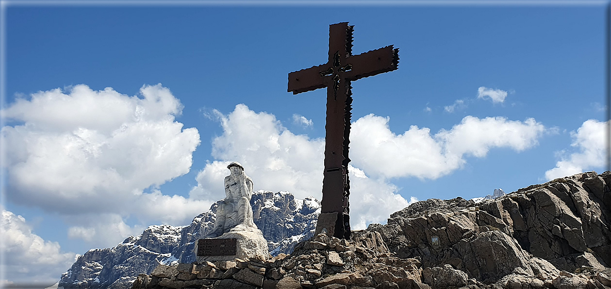 foto Trekking del Cristo Pensante